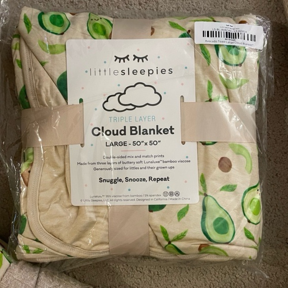 Avocado Toast Cloud Blanket Little Sleepies NWT